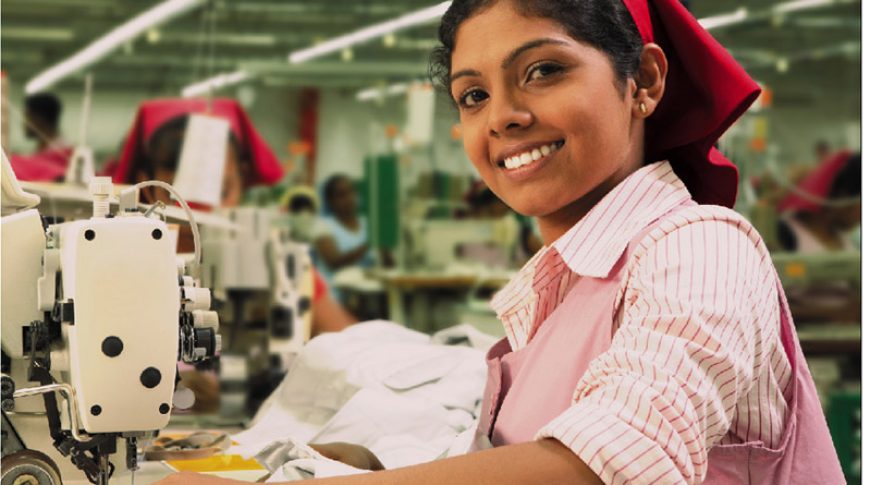 Sri-Lankan-garment-factory-worker